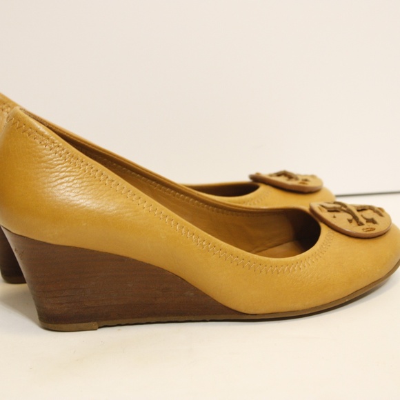 Tory Burch women's shoes - Picture 3 of 8